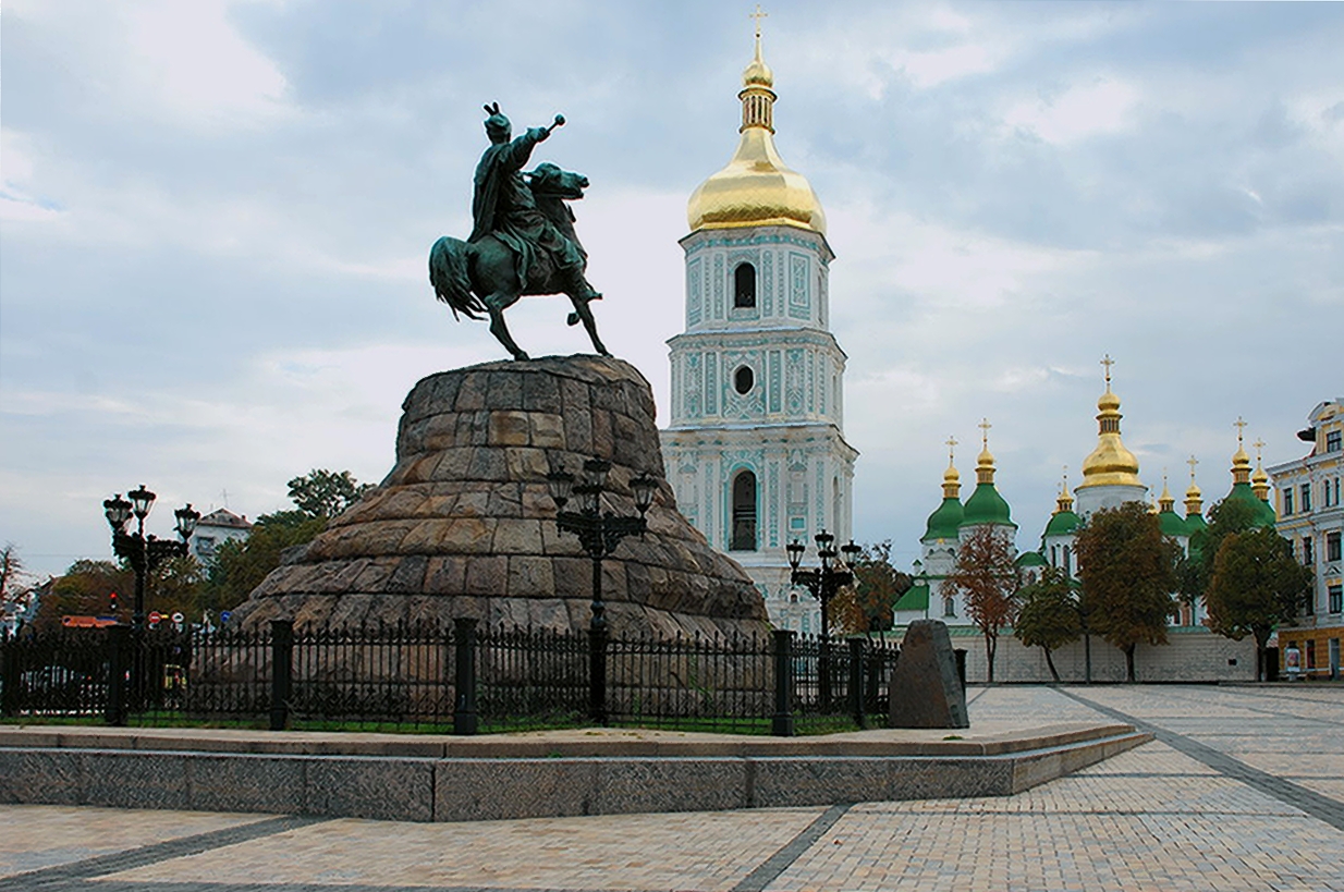 памятники в киеве фото онлайн памятники в киеве фото